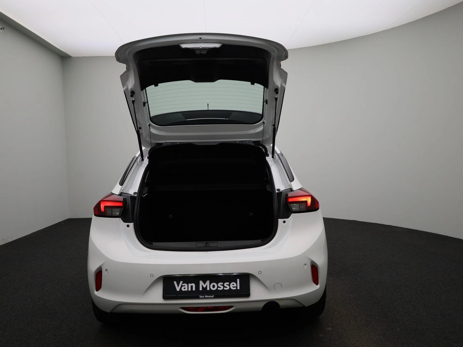 Opel-Corsa-image-10