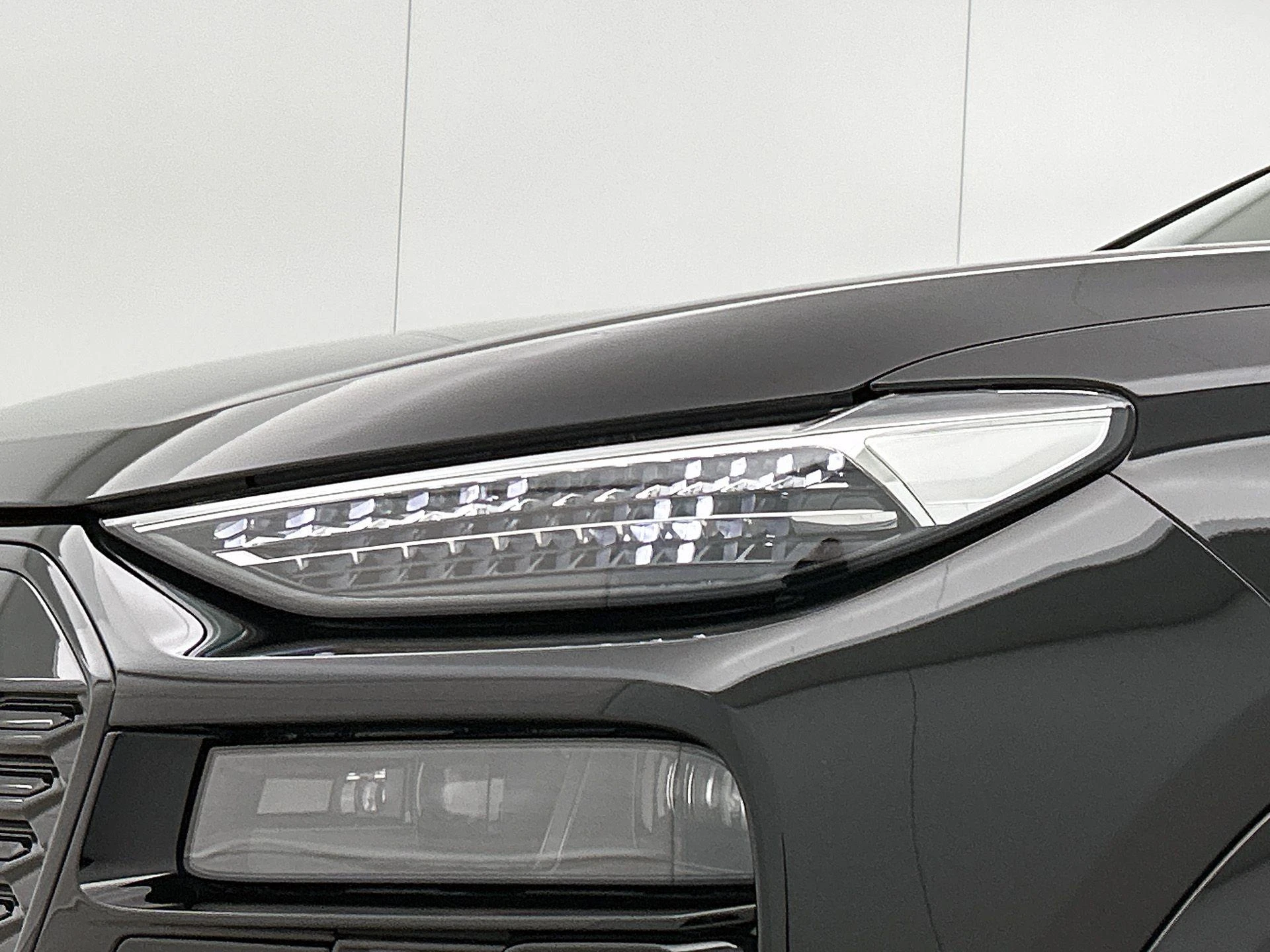 Audi-Q6 e-tron-image-29