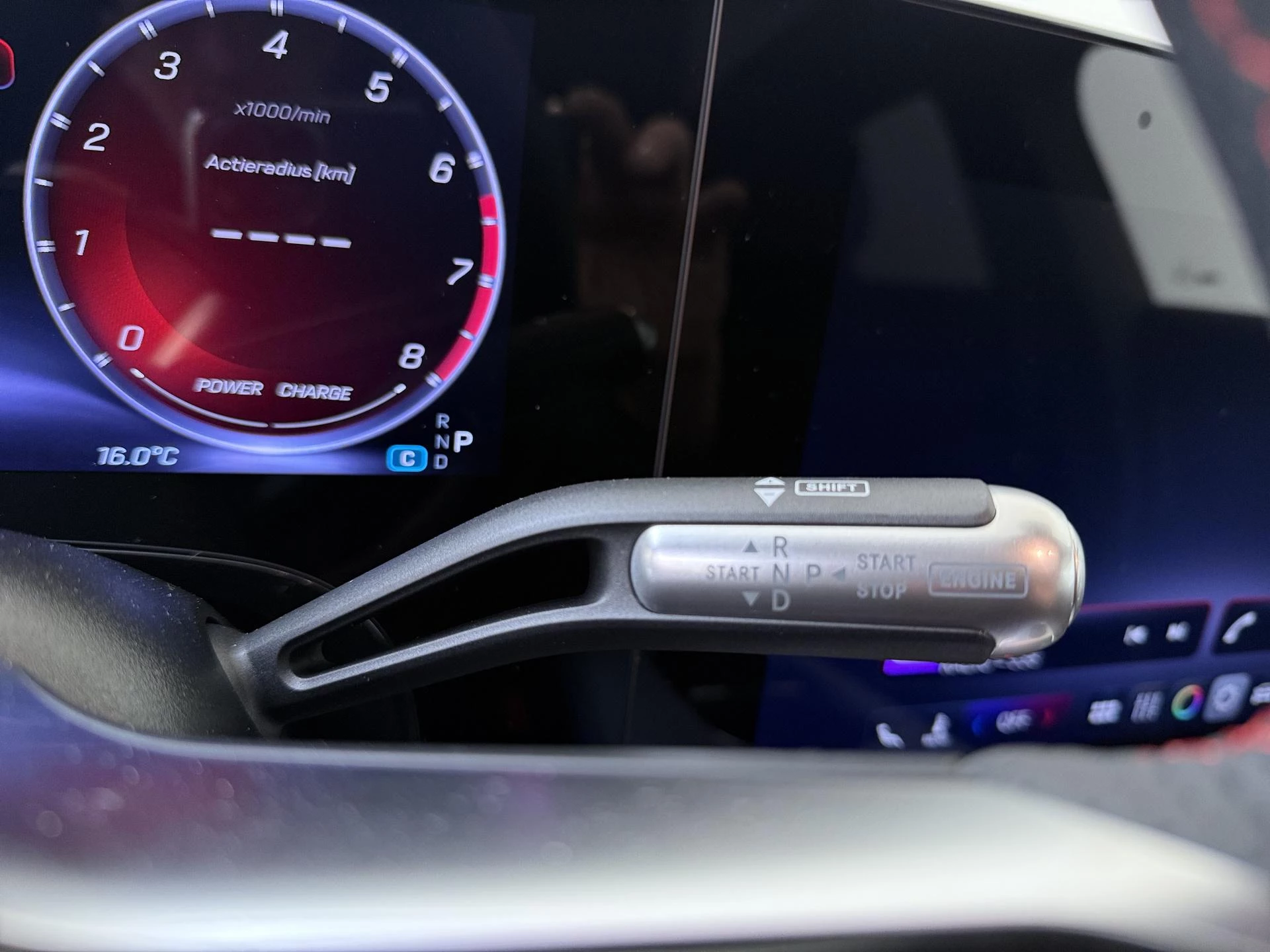 Mercedes-Benz-CLA-image-14