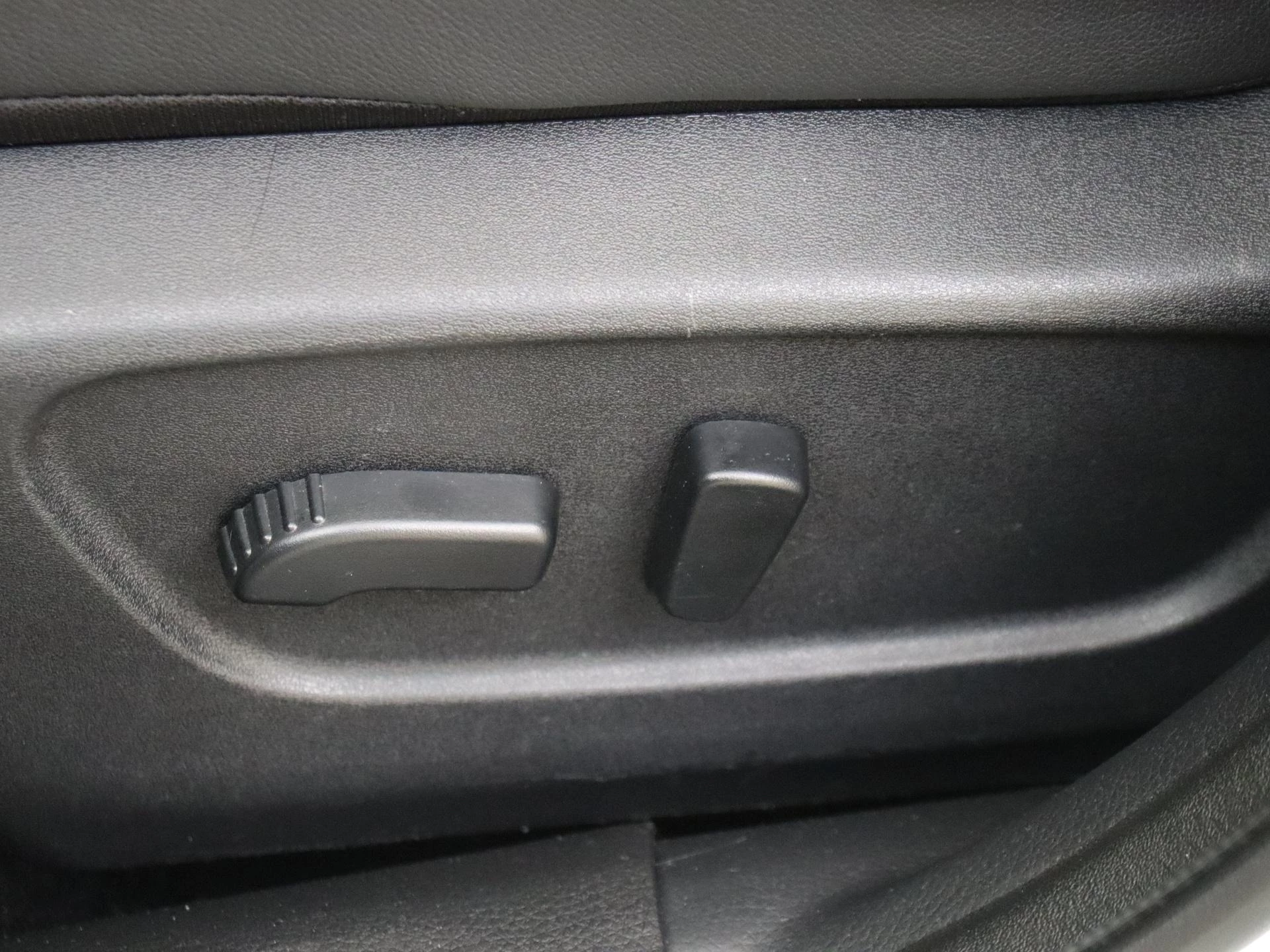 Nissan-QASHQAI-image-25