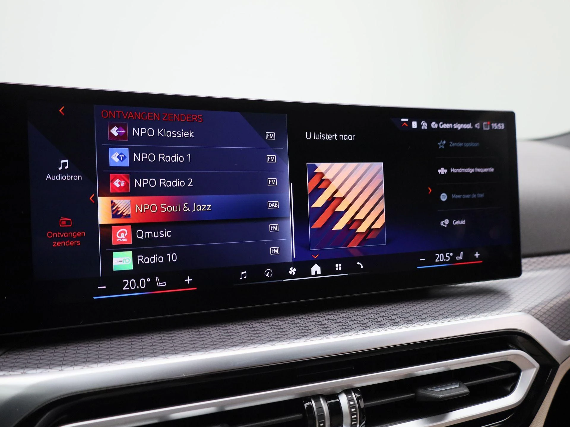 BMW-i4-image-28