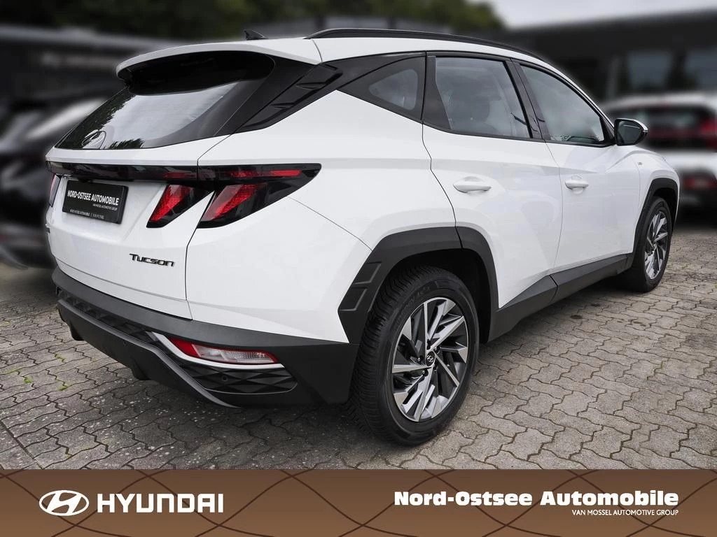 Hyundai Tucson 1.6 T-GDI SELECT 2WD SHZ LHZ NAVI KAMERATL TUCSON 1.6 T-GDI SELECT 2WD SHZ LHZ NAVI KAMERA