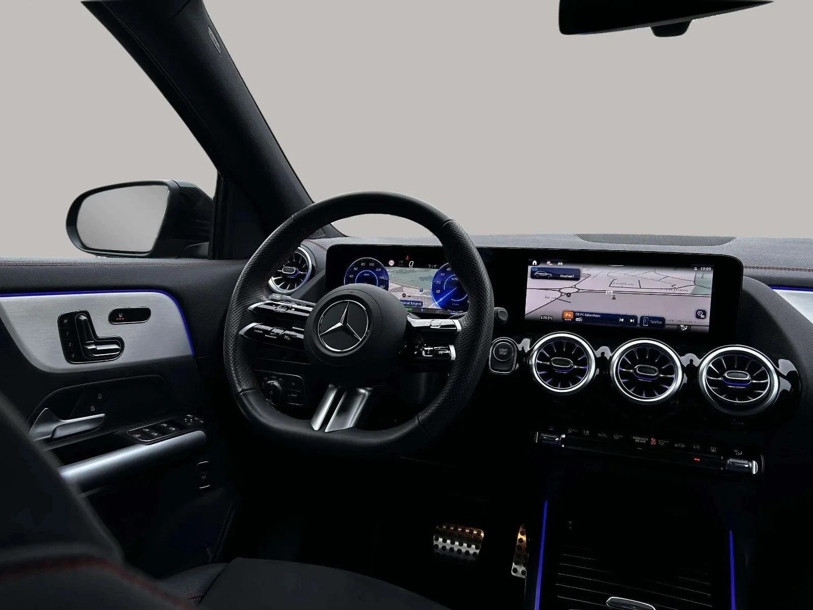 Mercedes-Benz-EQA-image-14