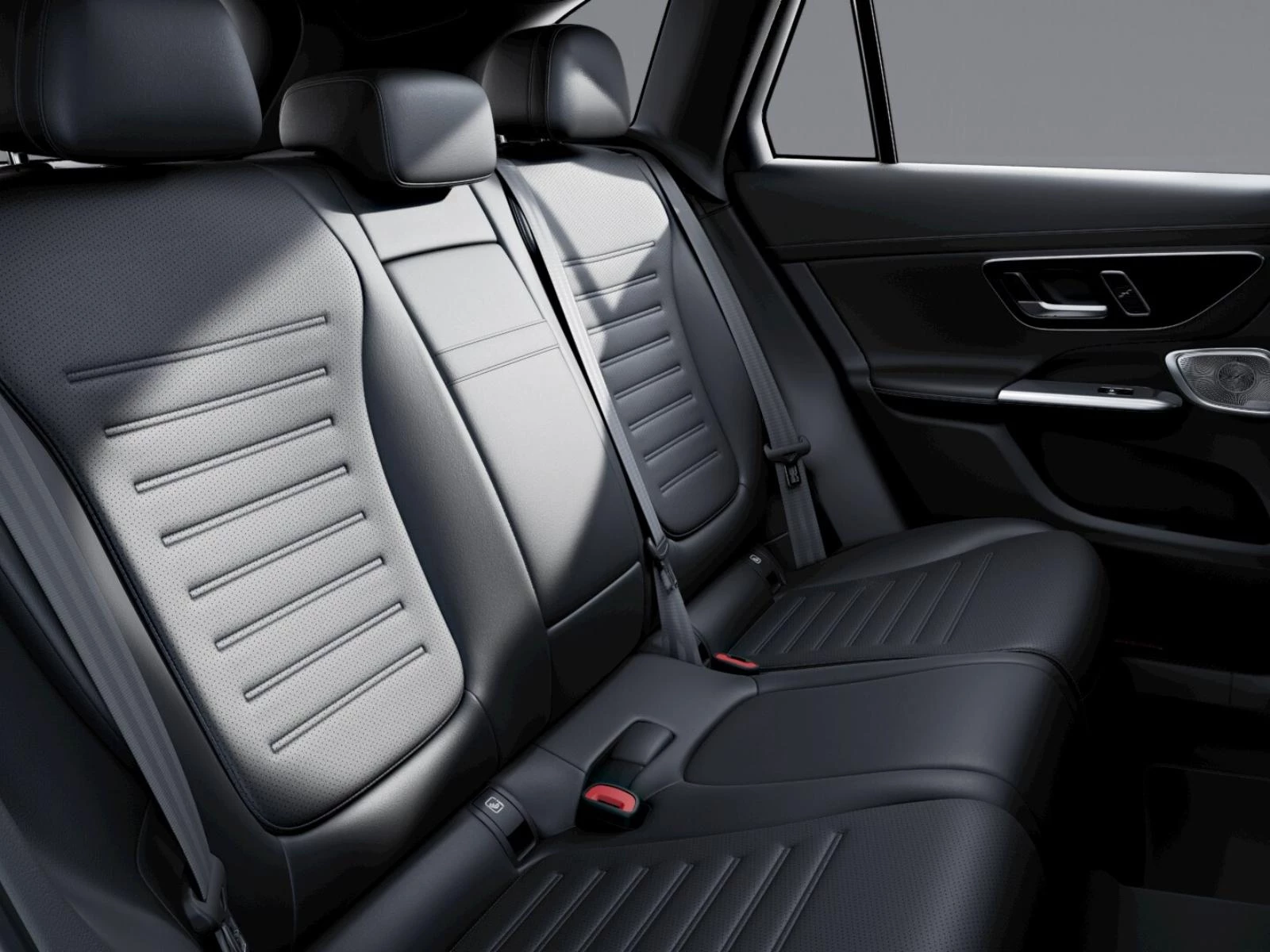Mercedes-Benz-GLC-image-11