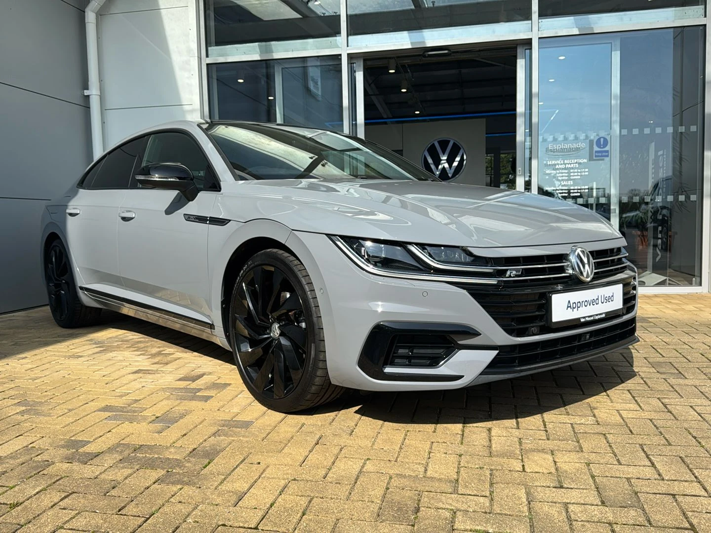 Volkswagen-Arteon-image-18