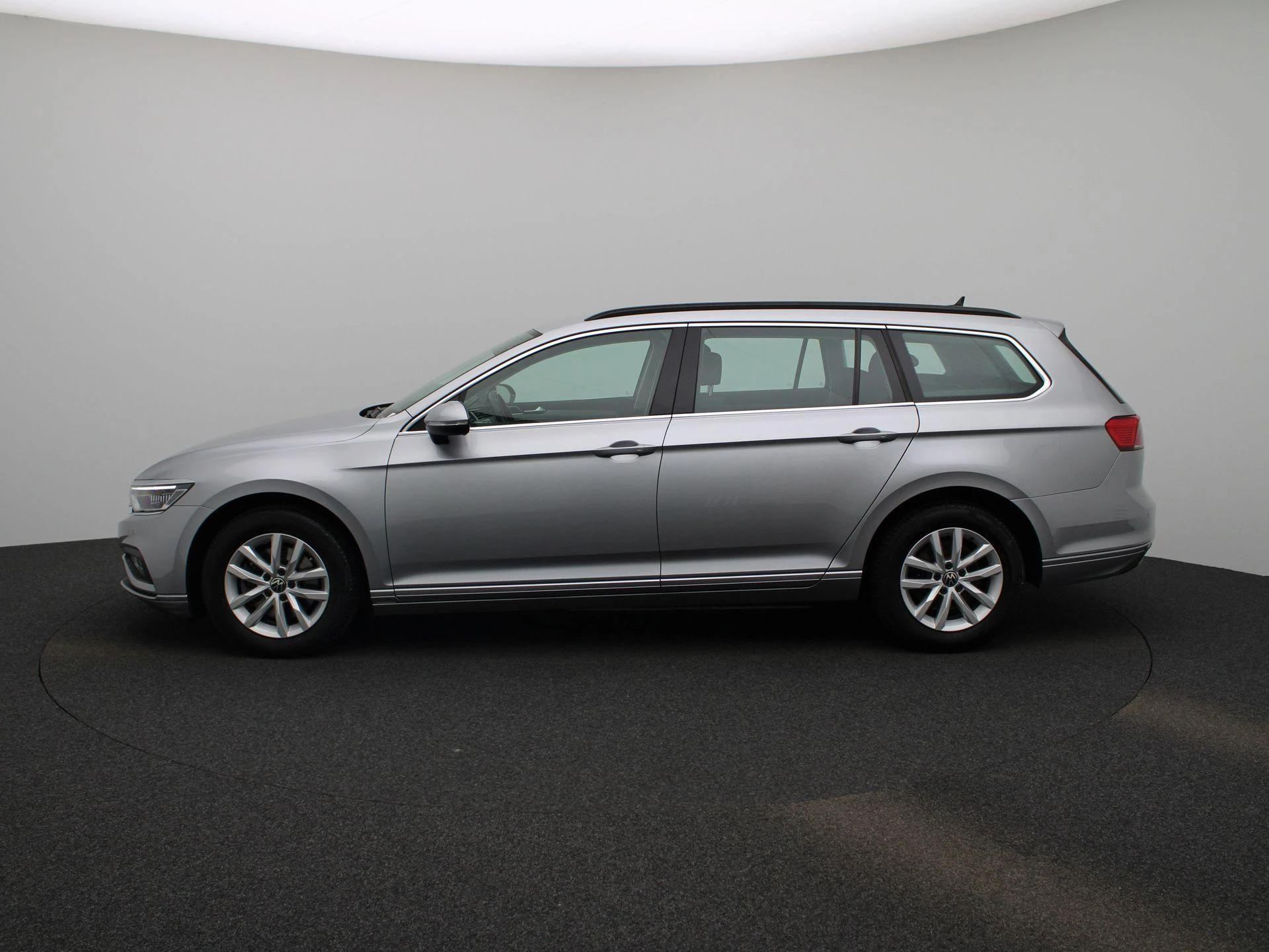 Volkswagen Passat Variant 2.0 TDI 90kW DSG Style Business Elektrische kofferklep | Camera | Adapt cruise