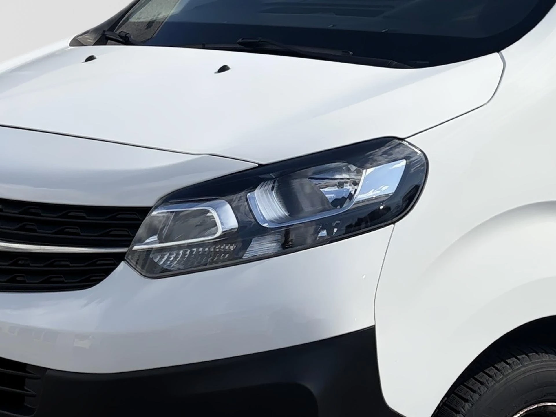 Opel-Vivaro-image-17
