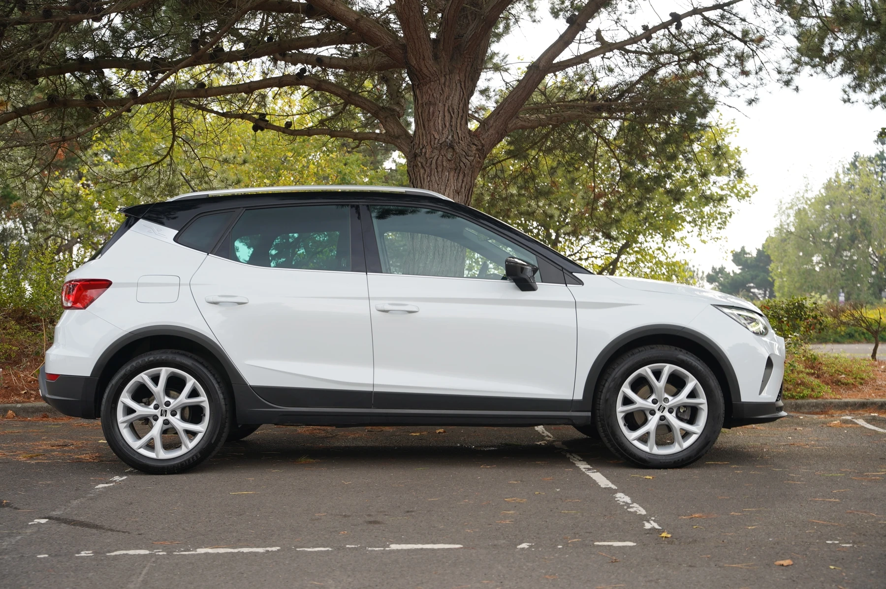 SEAT-Arona-image-3