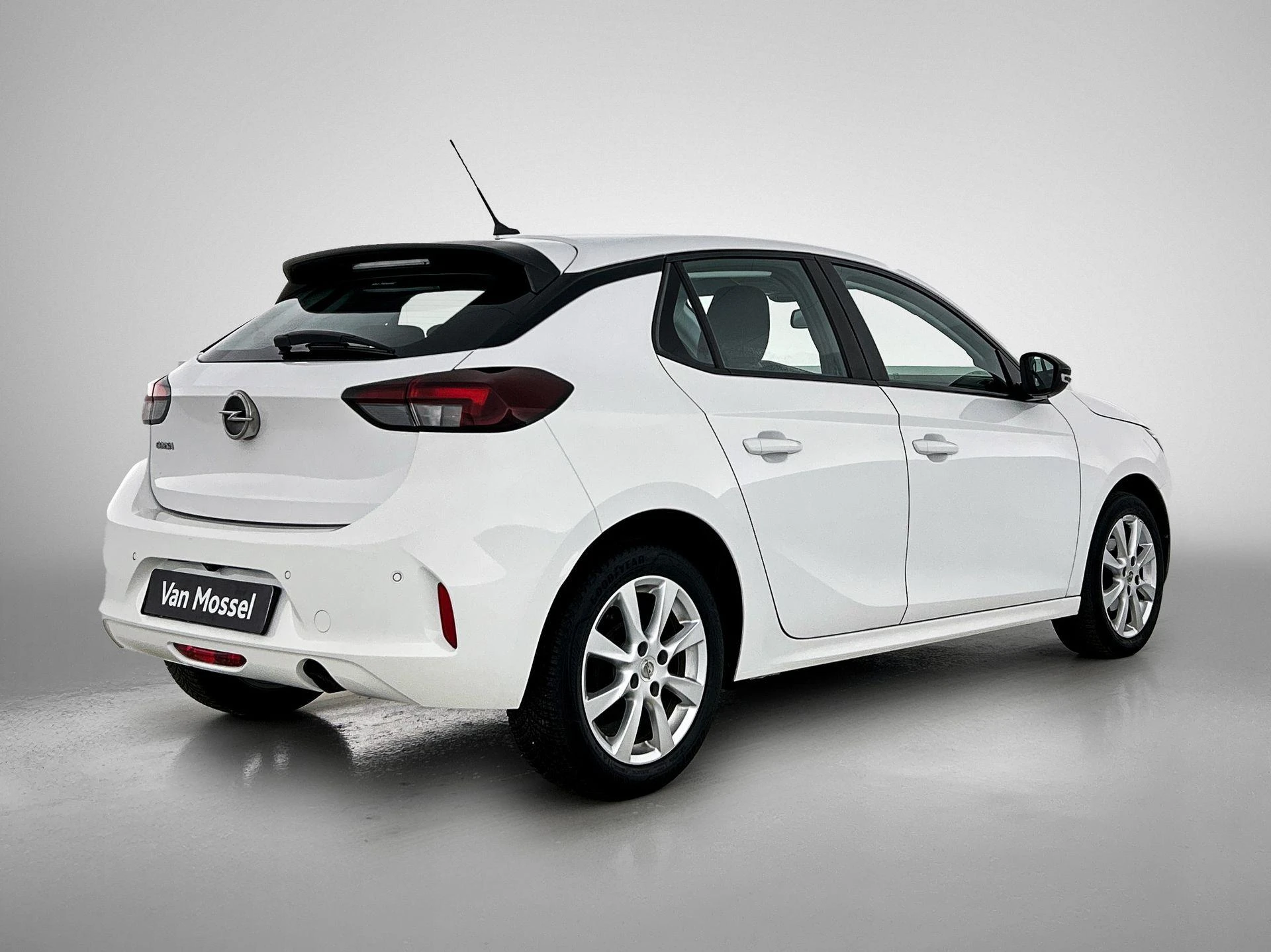 Opel-Corsa-image-3