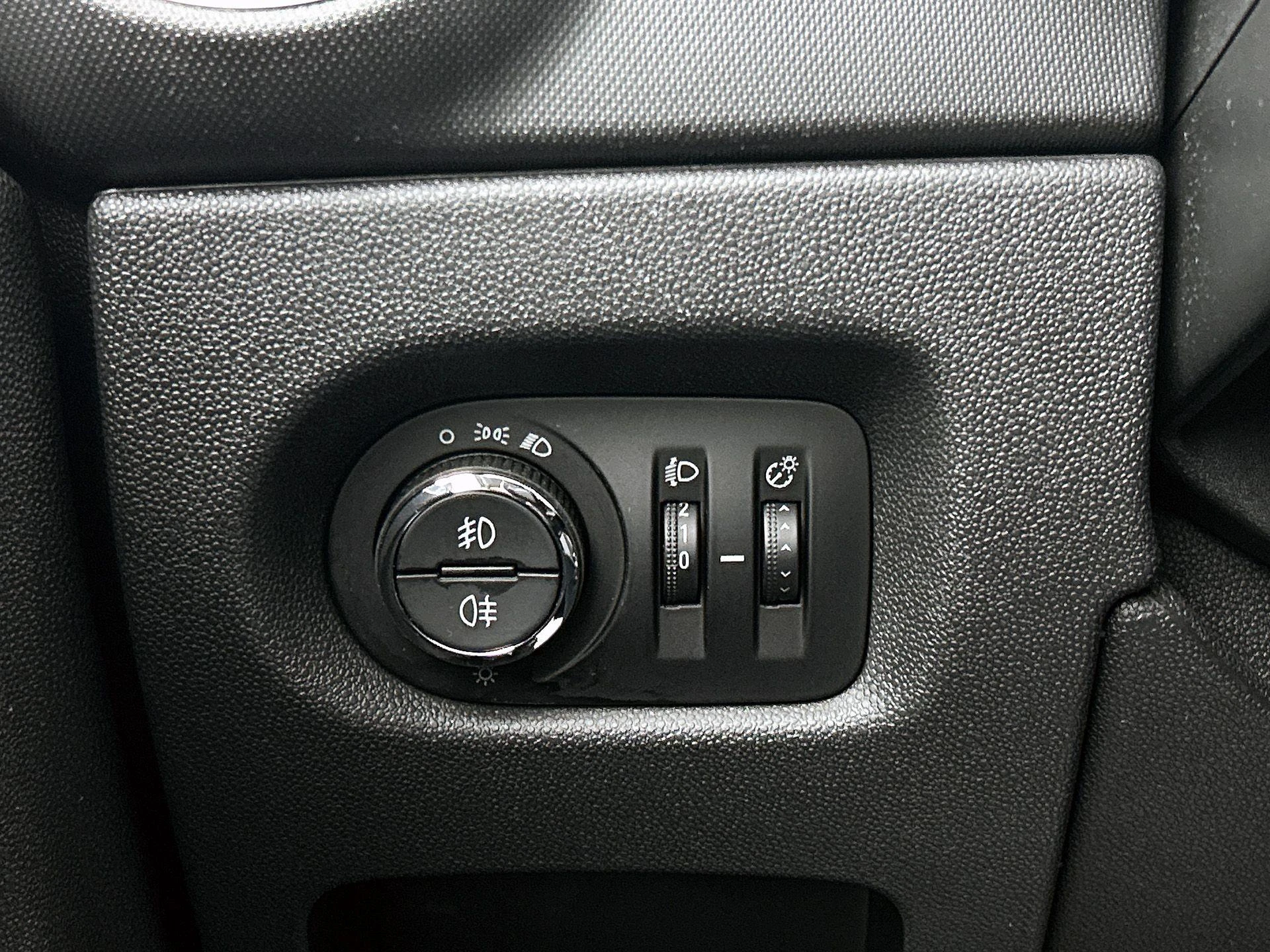 Opel-Corsa-image-21