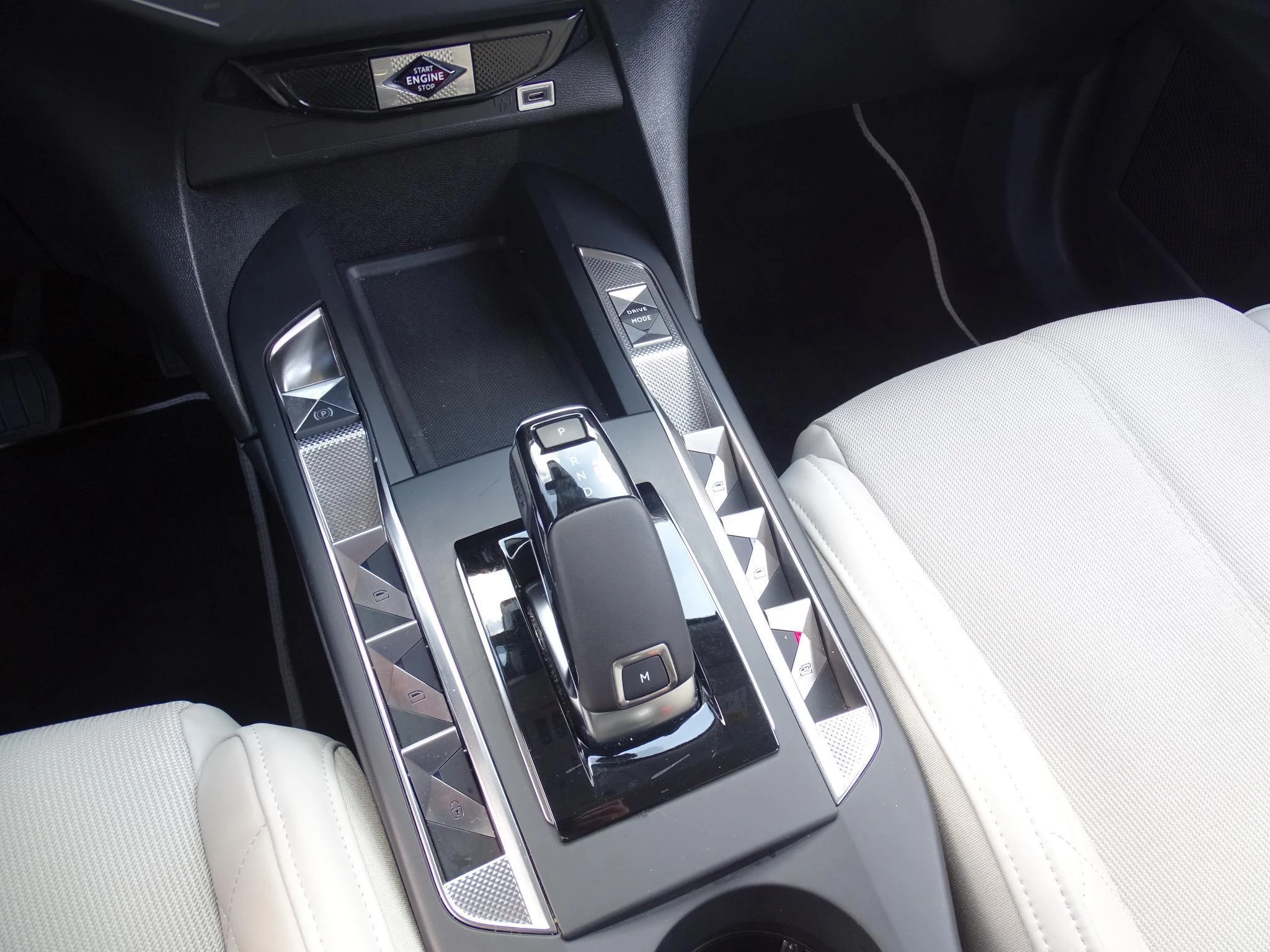 DS DS 3 1.2T Esprit de voyage automaat