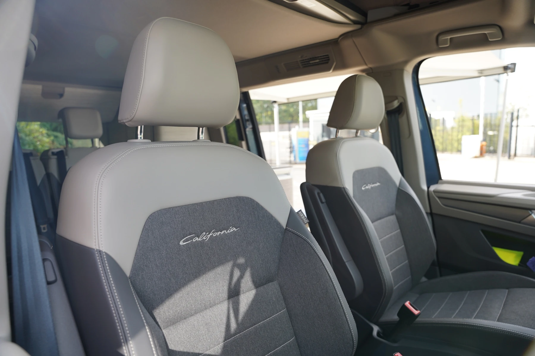 Volkswagen-California-image-22