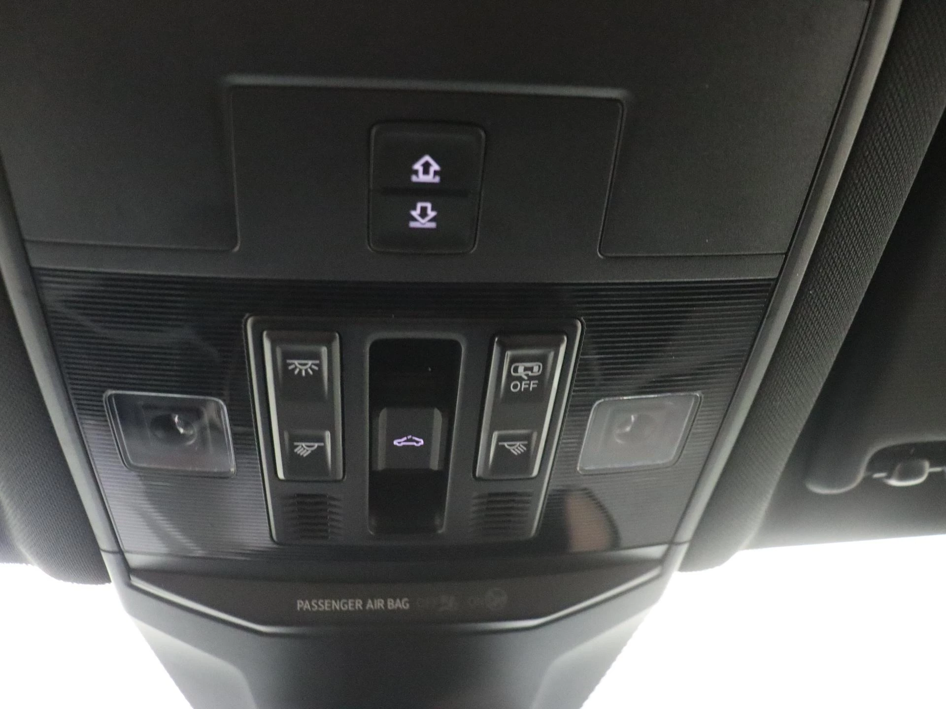 Volkswagen-T-Roc-image-21