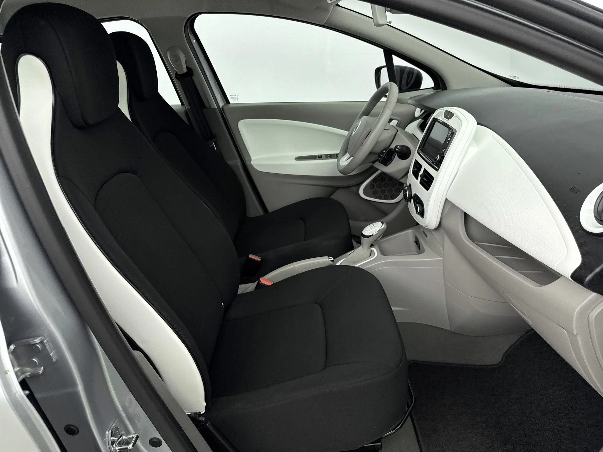 Renault-ZOE-image-25