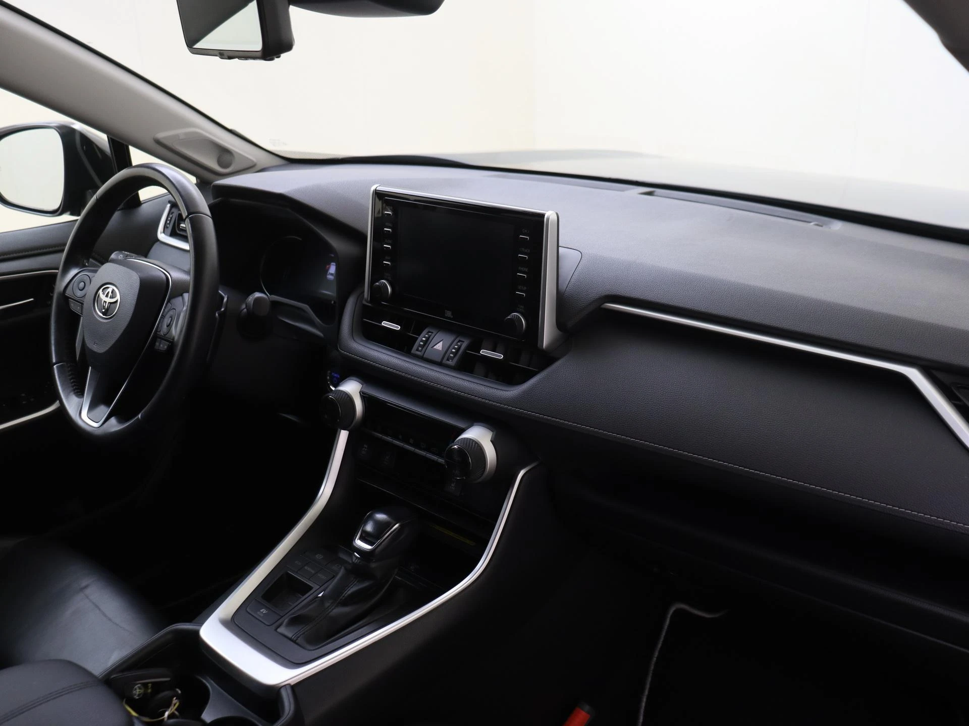 Toyota-RAV4-image-4