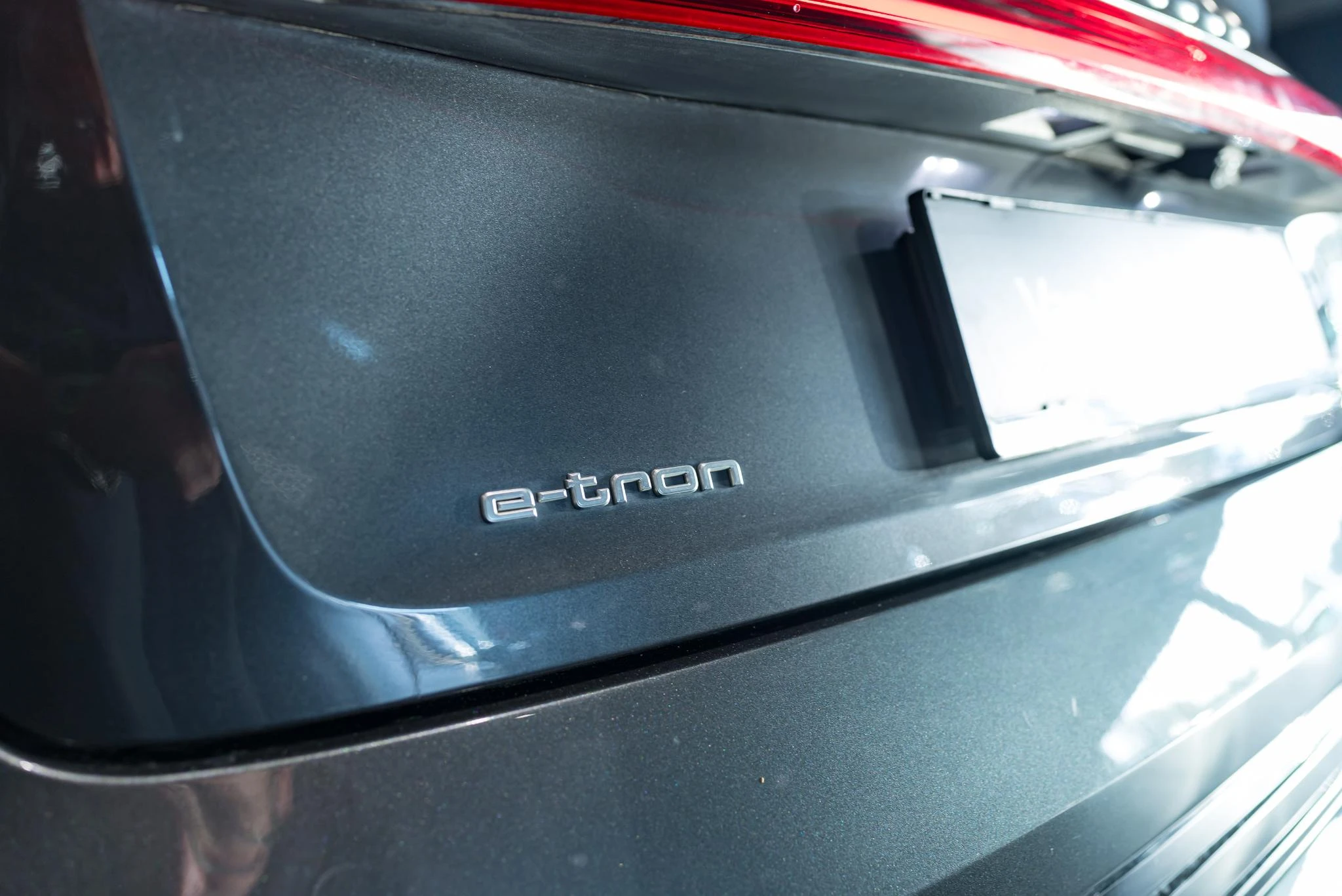 Audi-e-tron-image-12