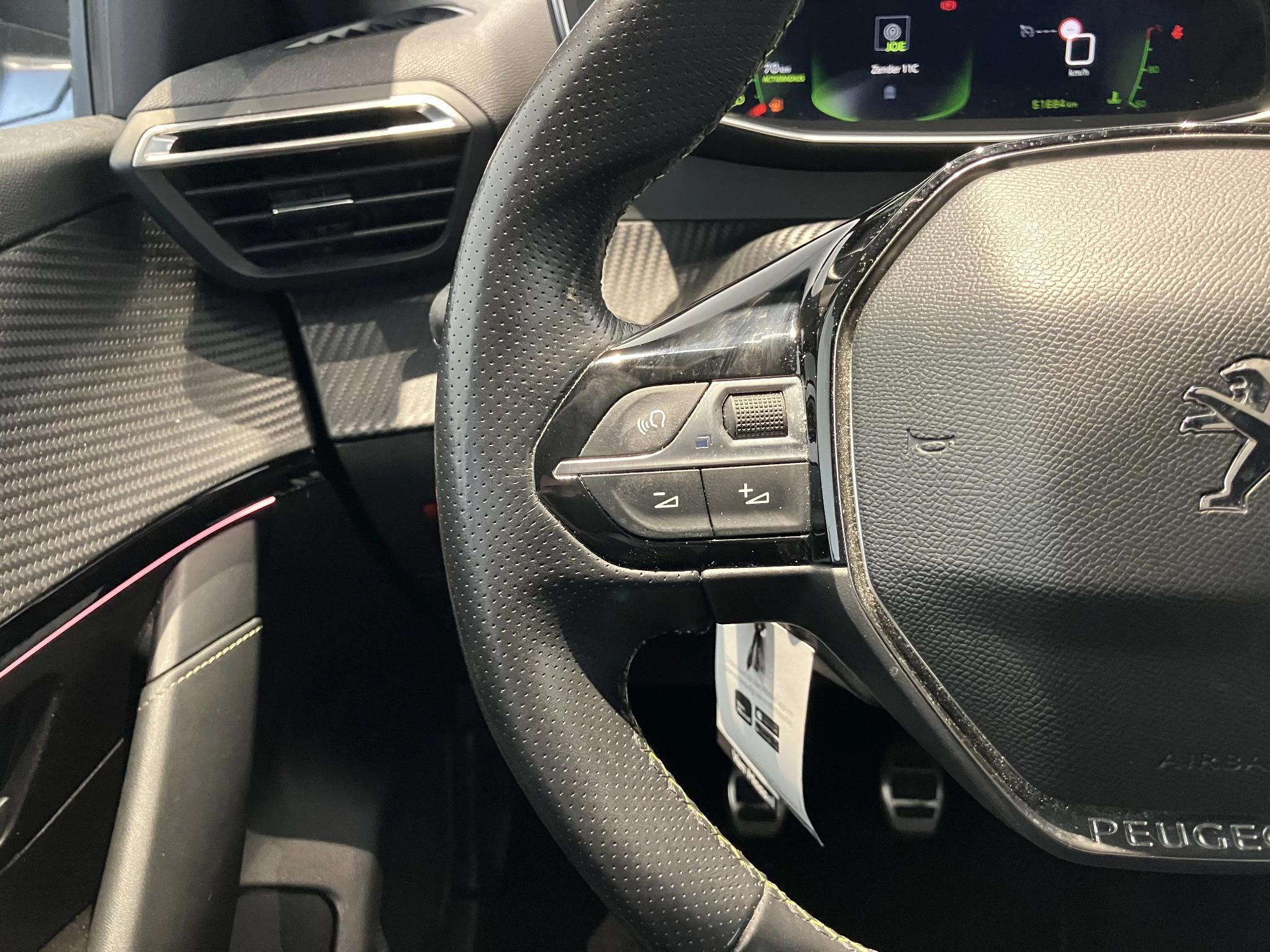 Peugeot-208-image-15
