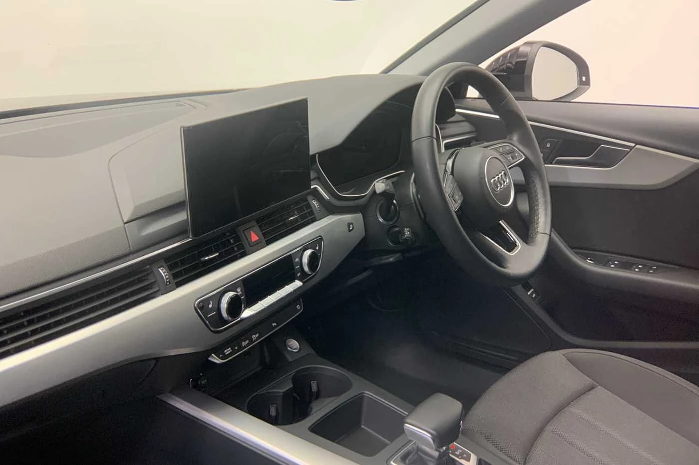 Audi-A4-image-11