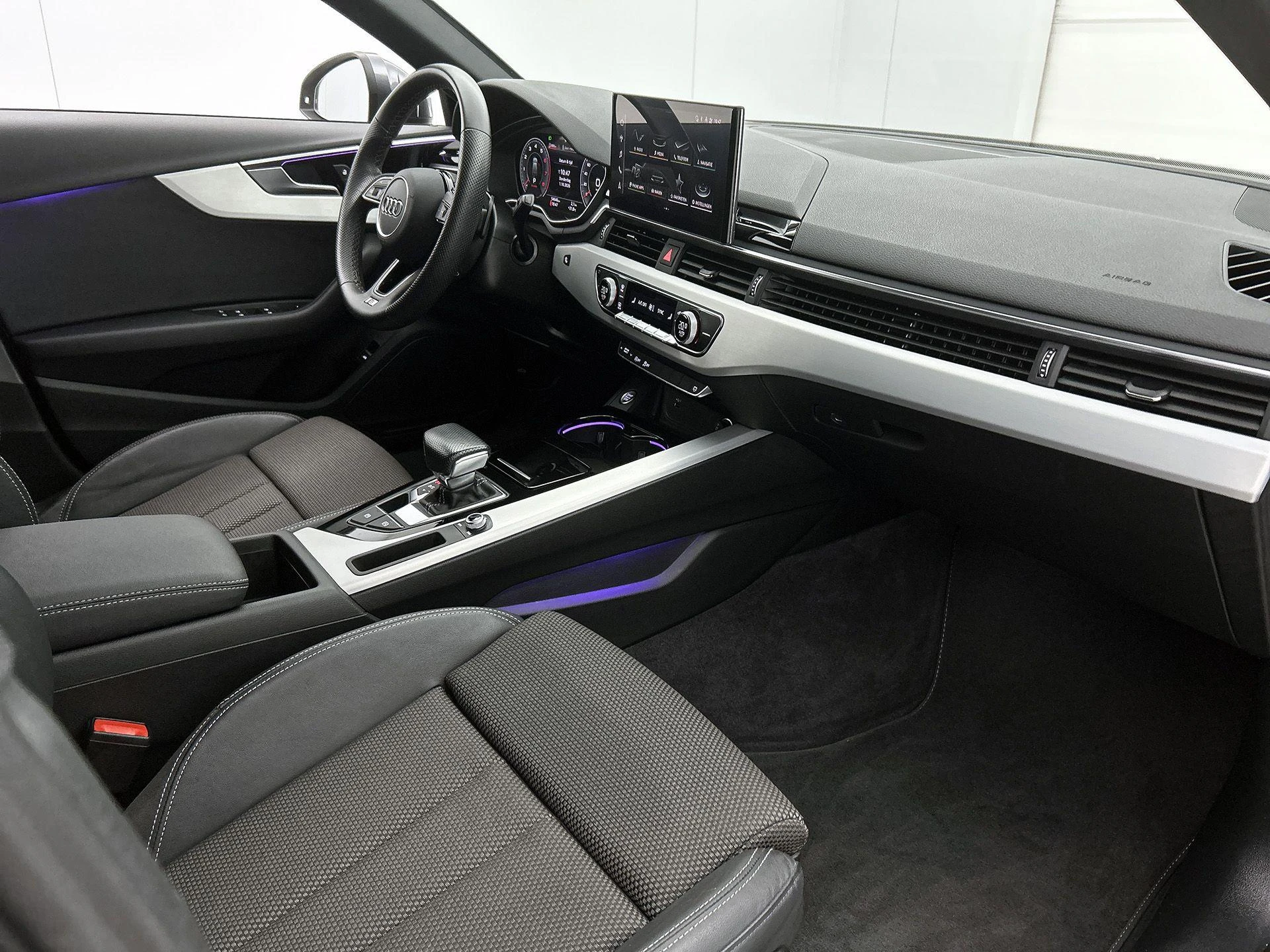 Audi-A4-image-12