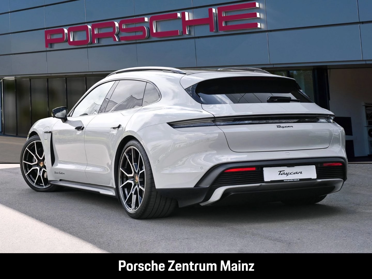 Porsche Taycan Sport Turismo Black Edition InnoDrive black edition