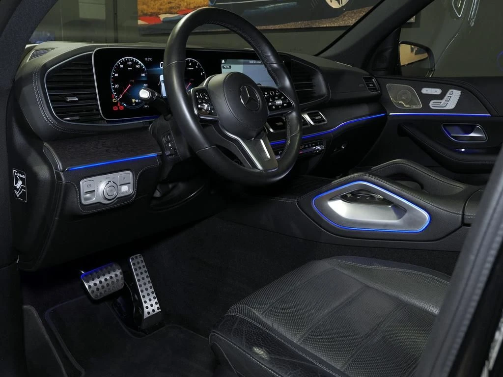 Mercedes-Benz-GLS 450-image-8