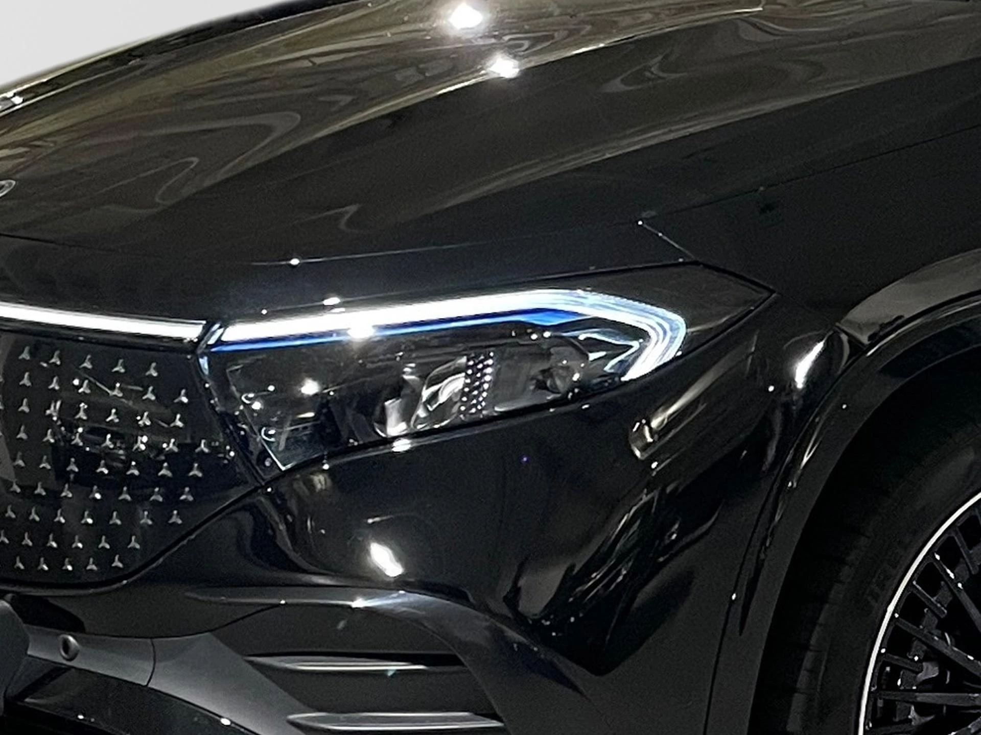 Mercedes-Benz-EQA-image-22