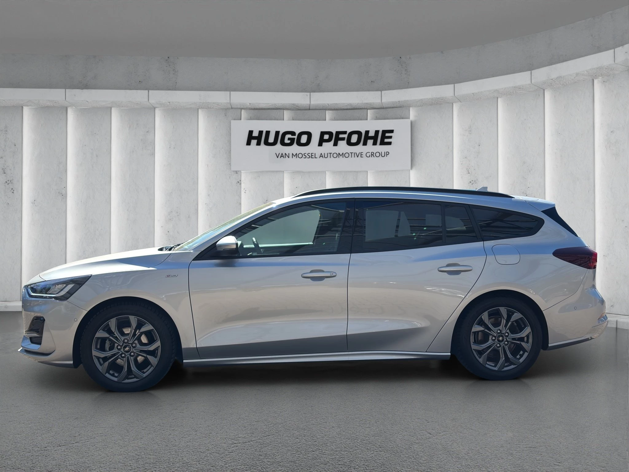 Ford Focus ST-Line X Turnier Aut.*AHK*ACC*HUD*KAM*NAVI*WINTER-PKT.
