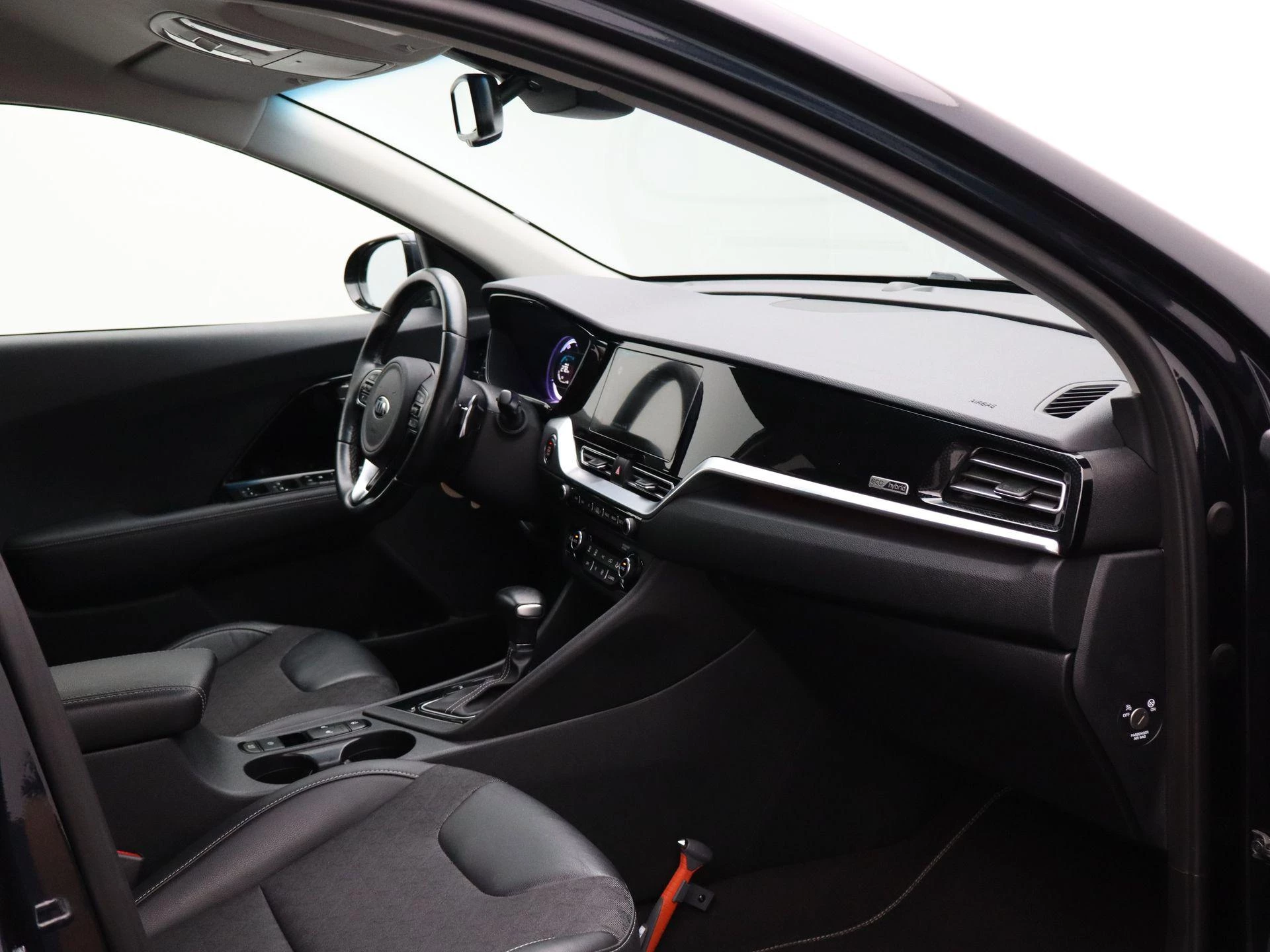 Kia-Niro-image-30