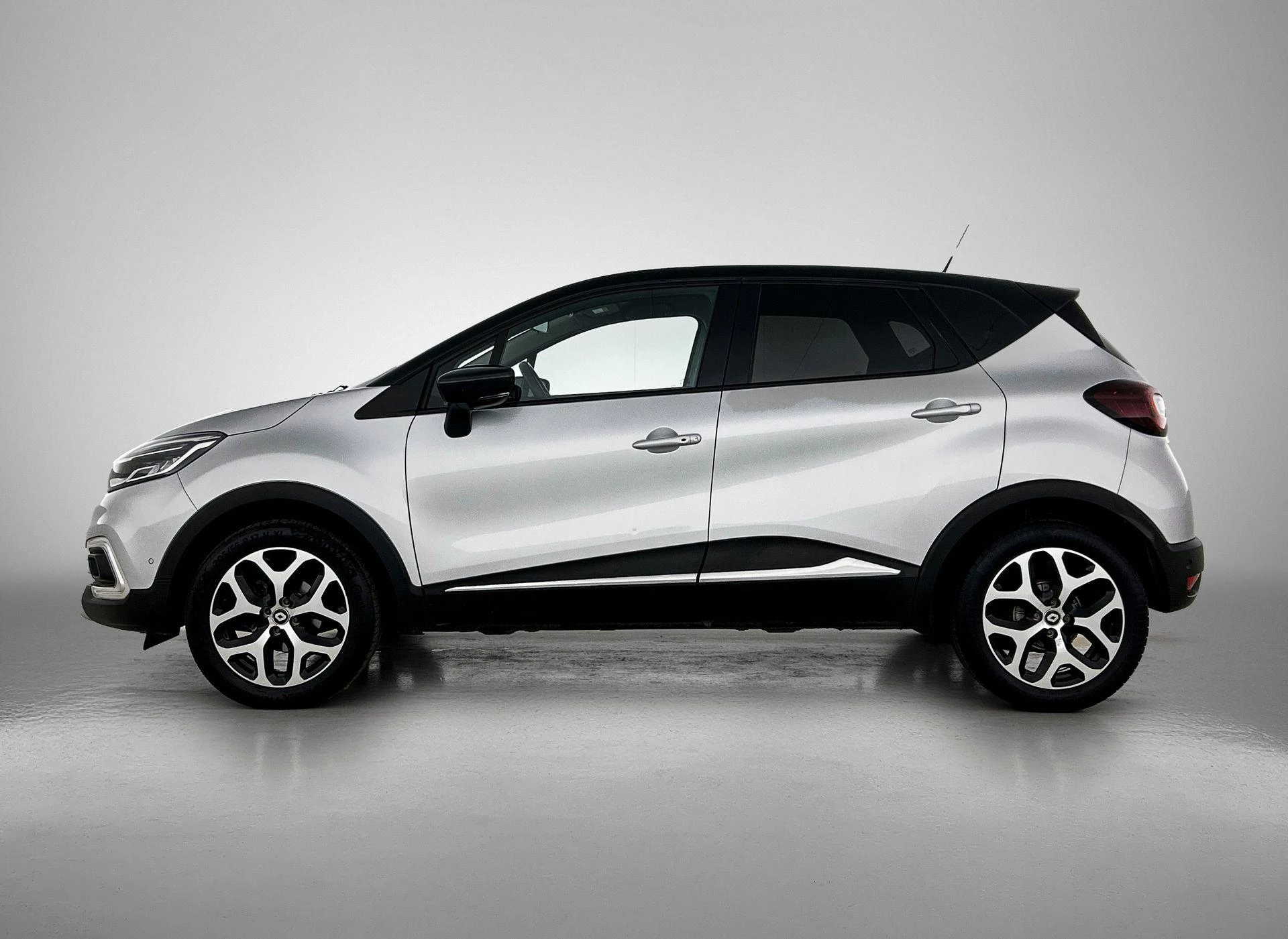 Renault-Captur-image-1