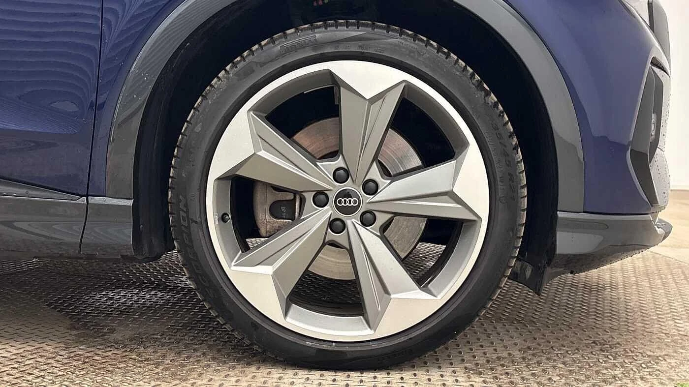 Audi-Q4 Sportback e-tron-image-4
