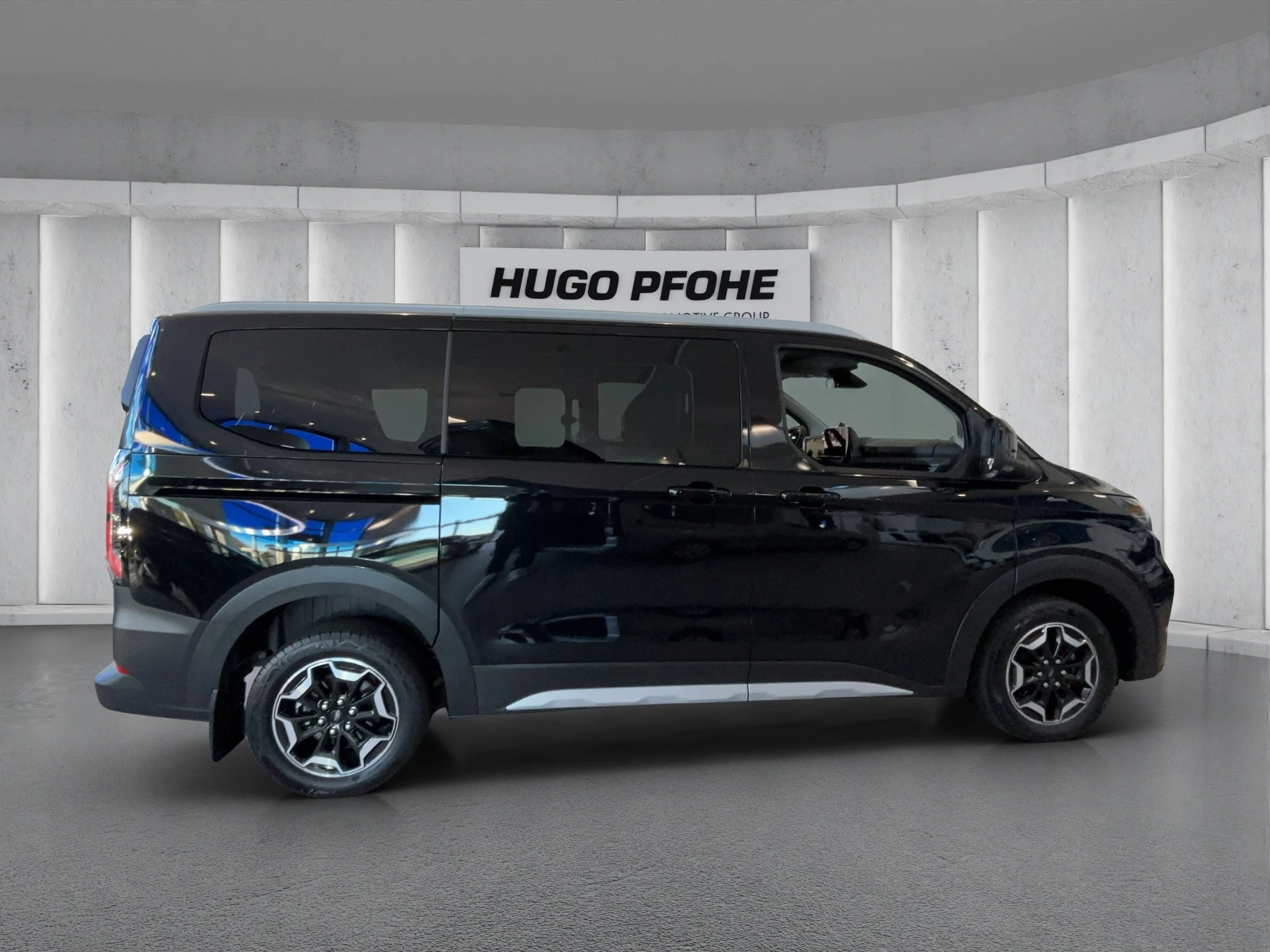 Ford-Tourneo Custom-image-4