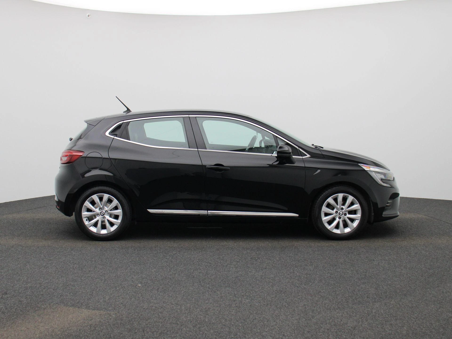 Renault-Clio-image-5