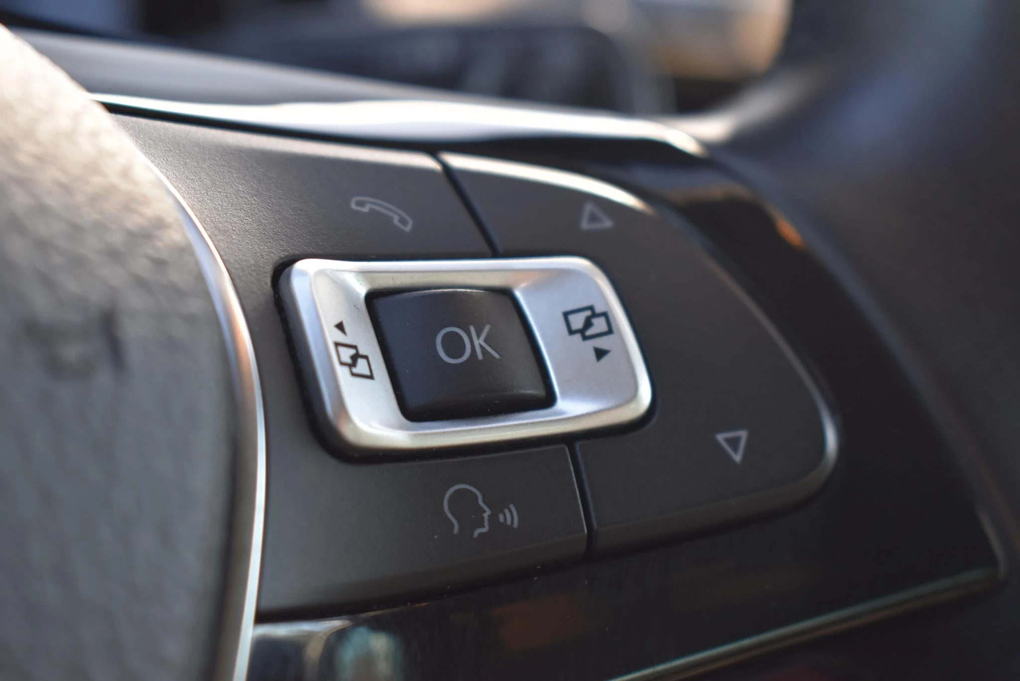 Volkswagen-Golf-image-17