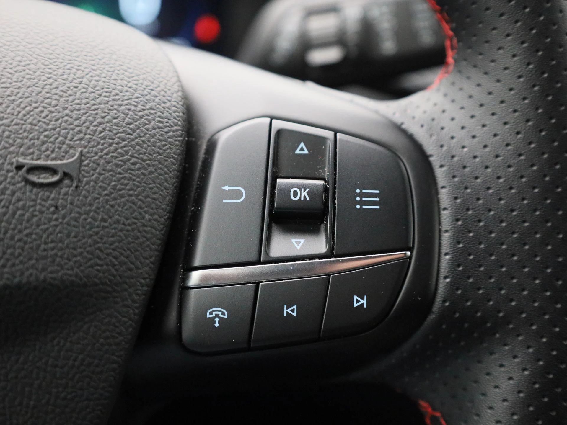 Ford-Kuga-image-25