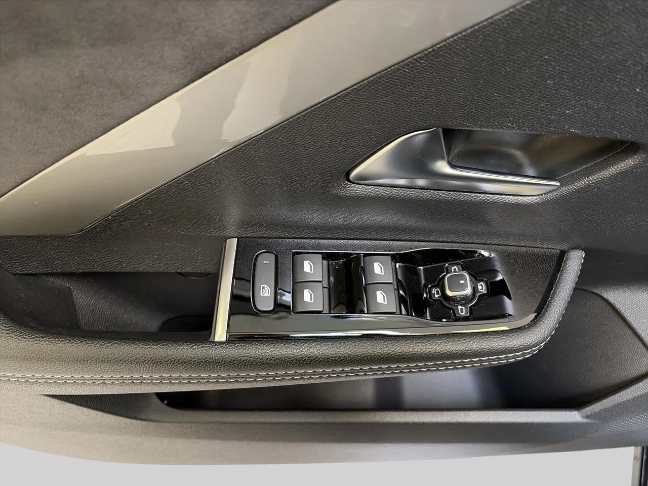 Opel-Astra-image-14