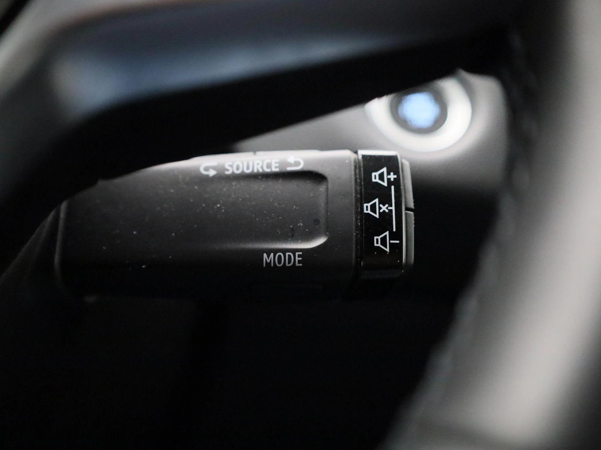 Renault-Captur-image-20