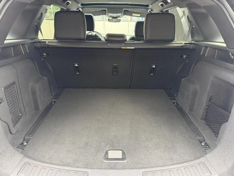 Land Rover-Discovery Sport-image-9