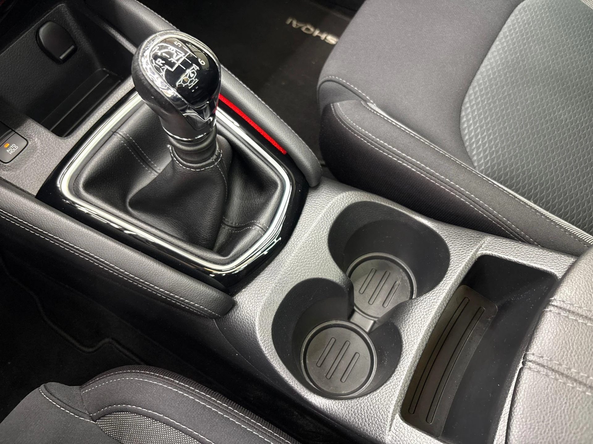 Nissan-QASHQAI-image-23