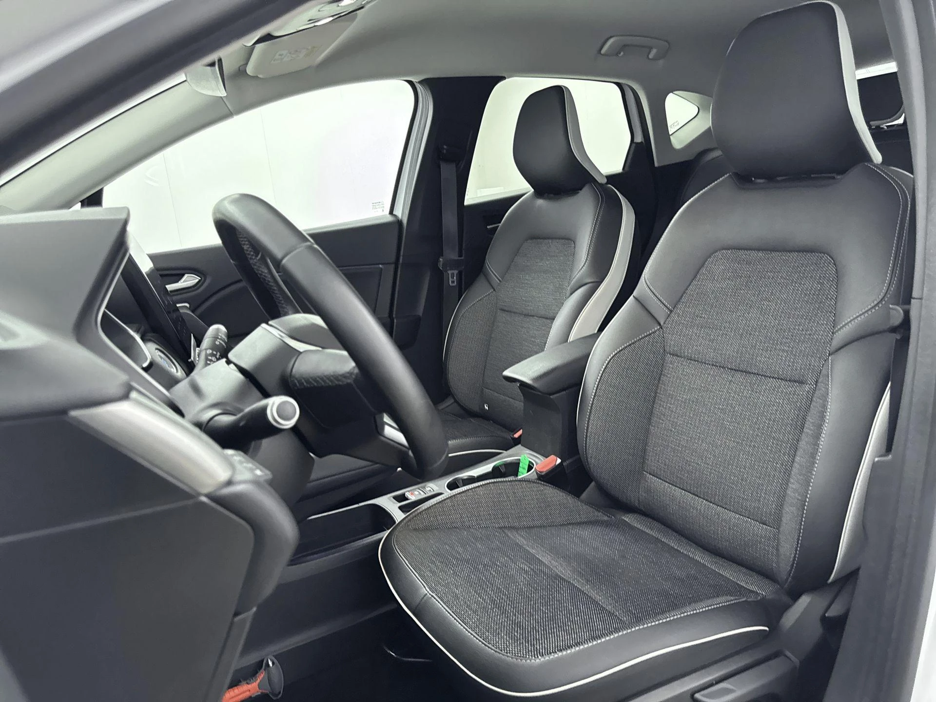 Renault-Captur-image-23