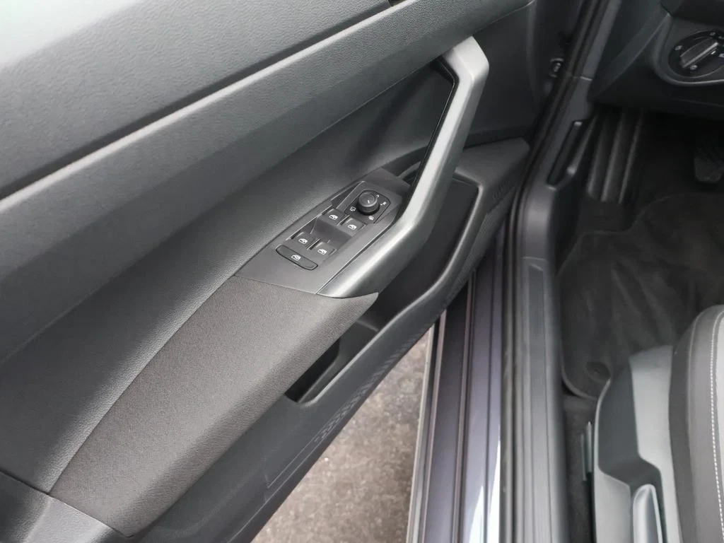 Volkswagen-Taigo-image-22