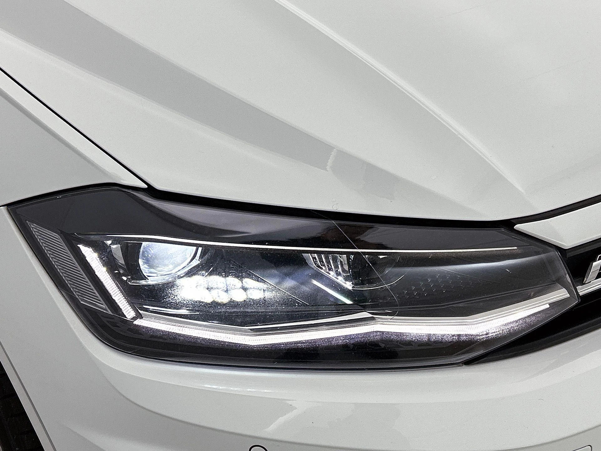 Volkswagen-Polo-image-14