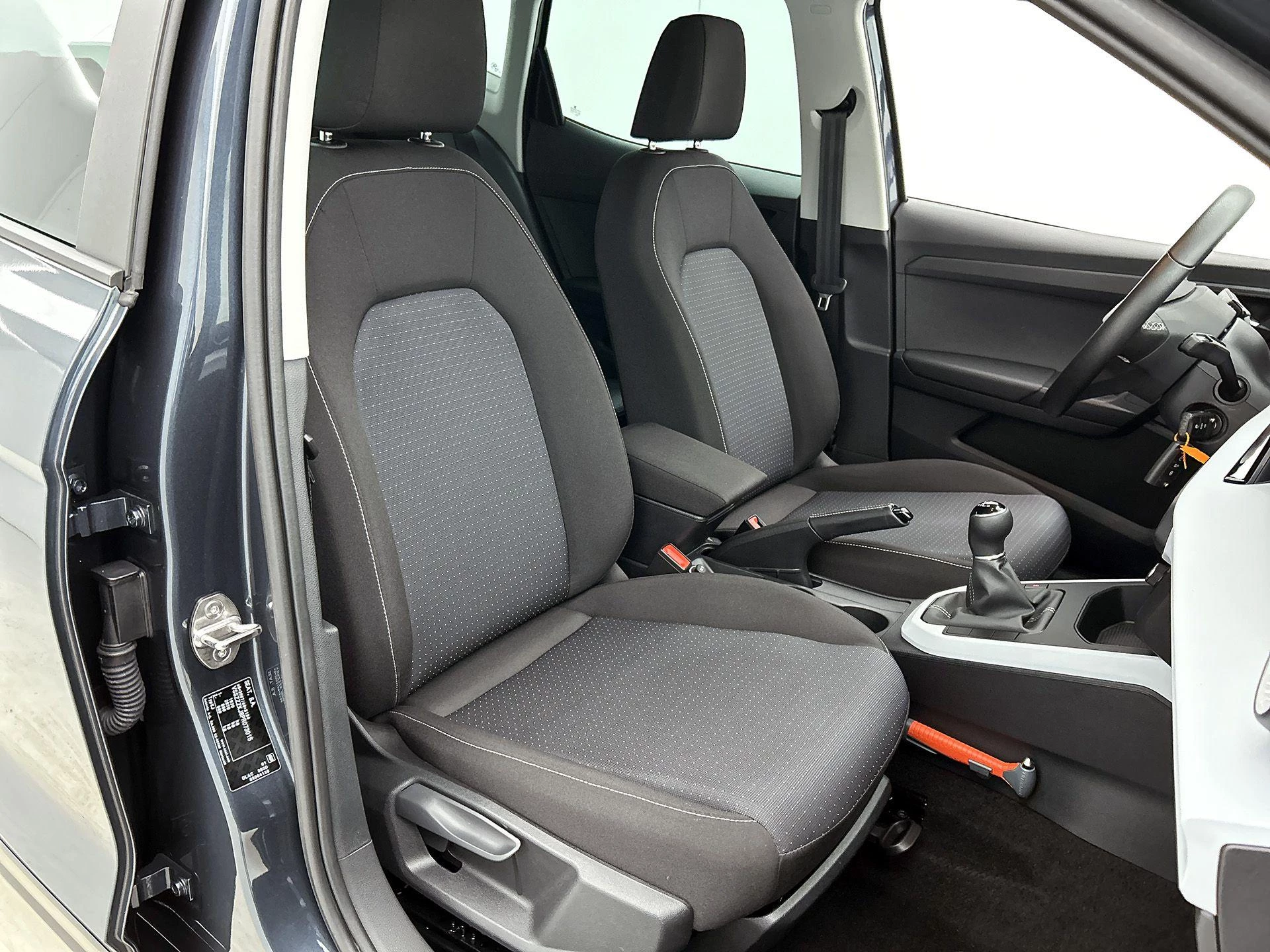 SEAT-Arona-image-36
