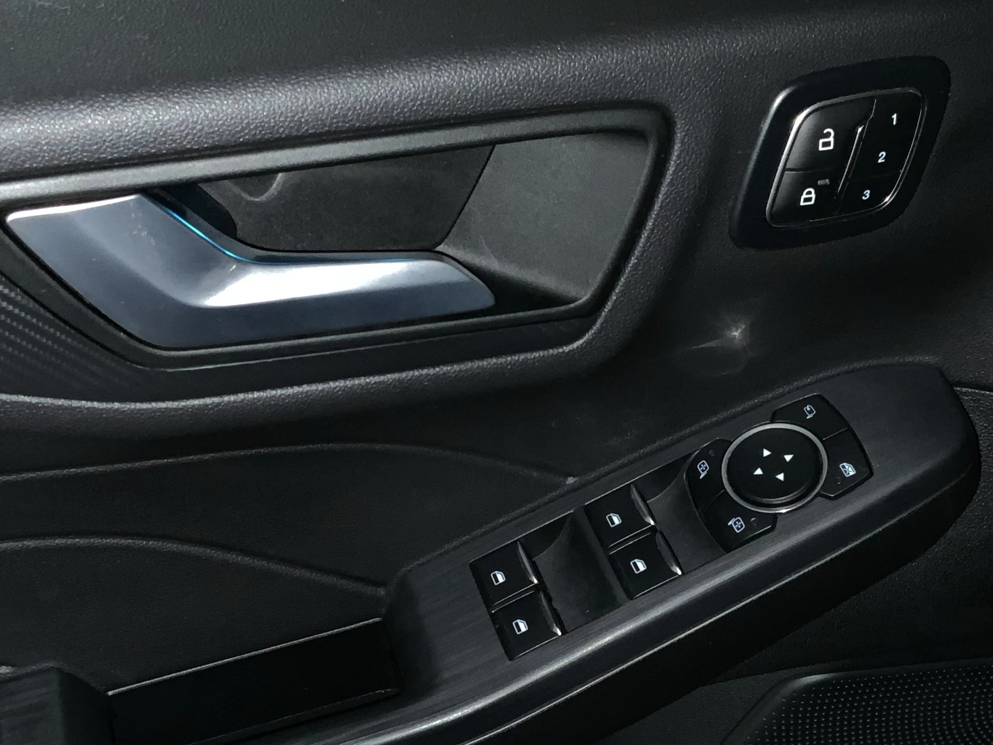 Ford-Kuga-image-14