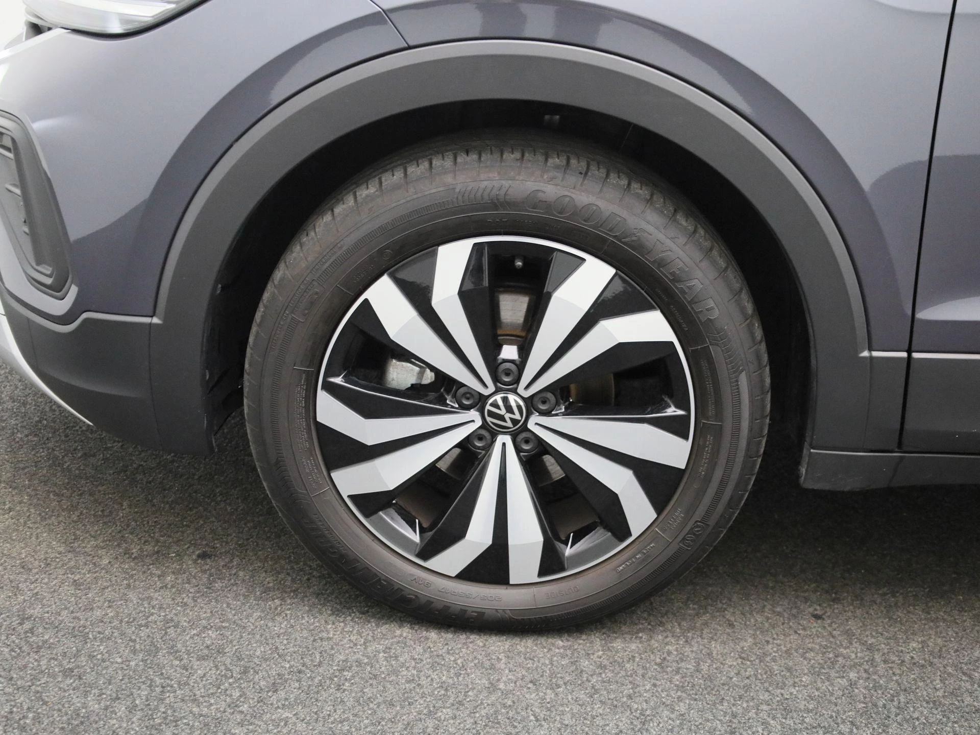 Volkswagen-T-Cross-image-10