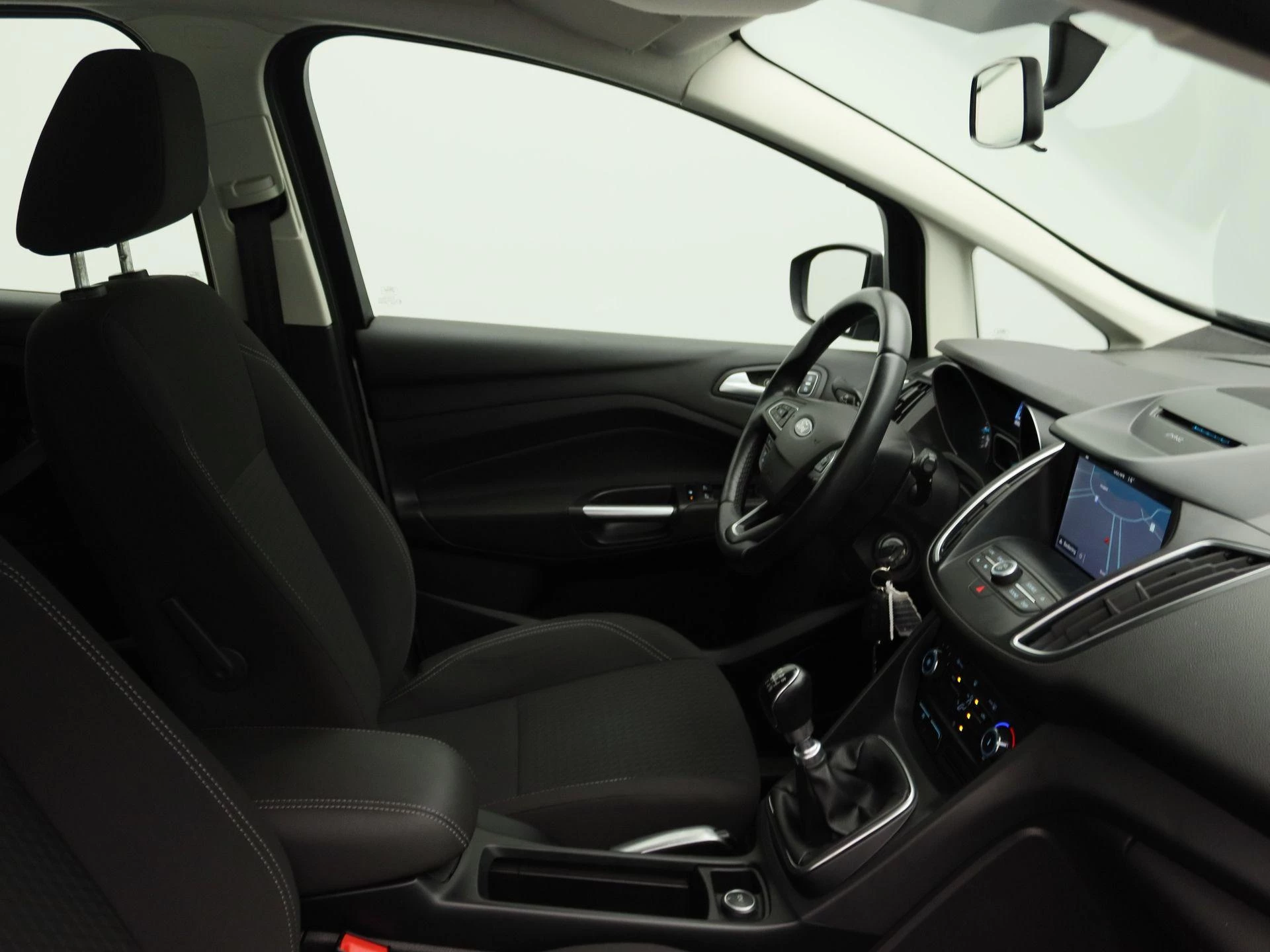 Ford-C-MAX-image-23