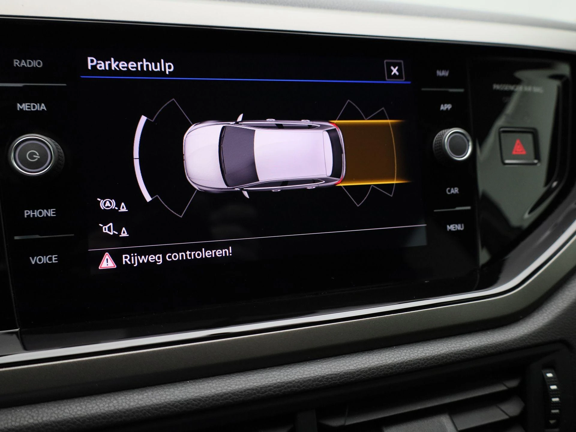 Volkswagen-Polo-image-28