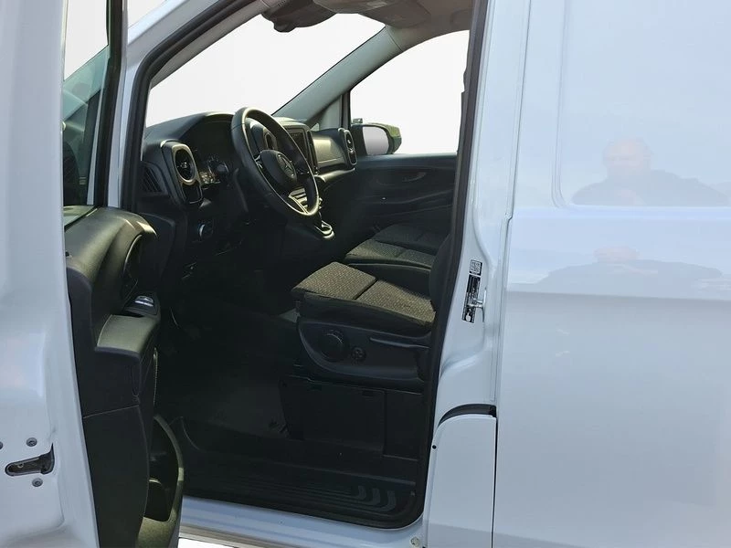 Mercedes-Benz Vito 116 NEUES MODELL AHK NAVI KAMERA TEMPOMAT