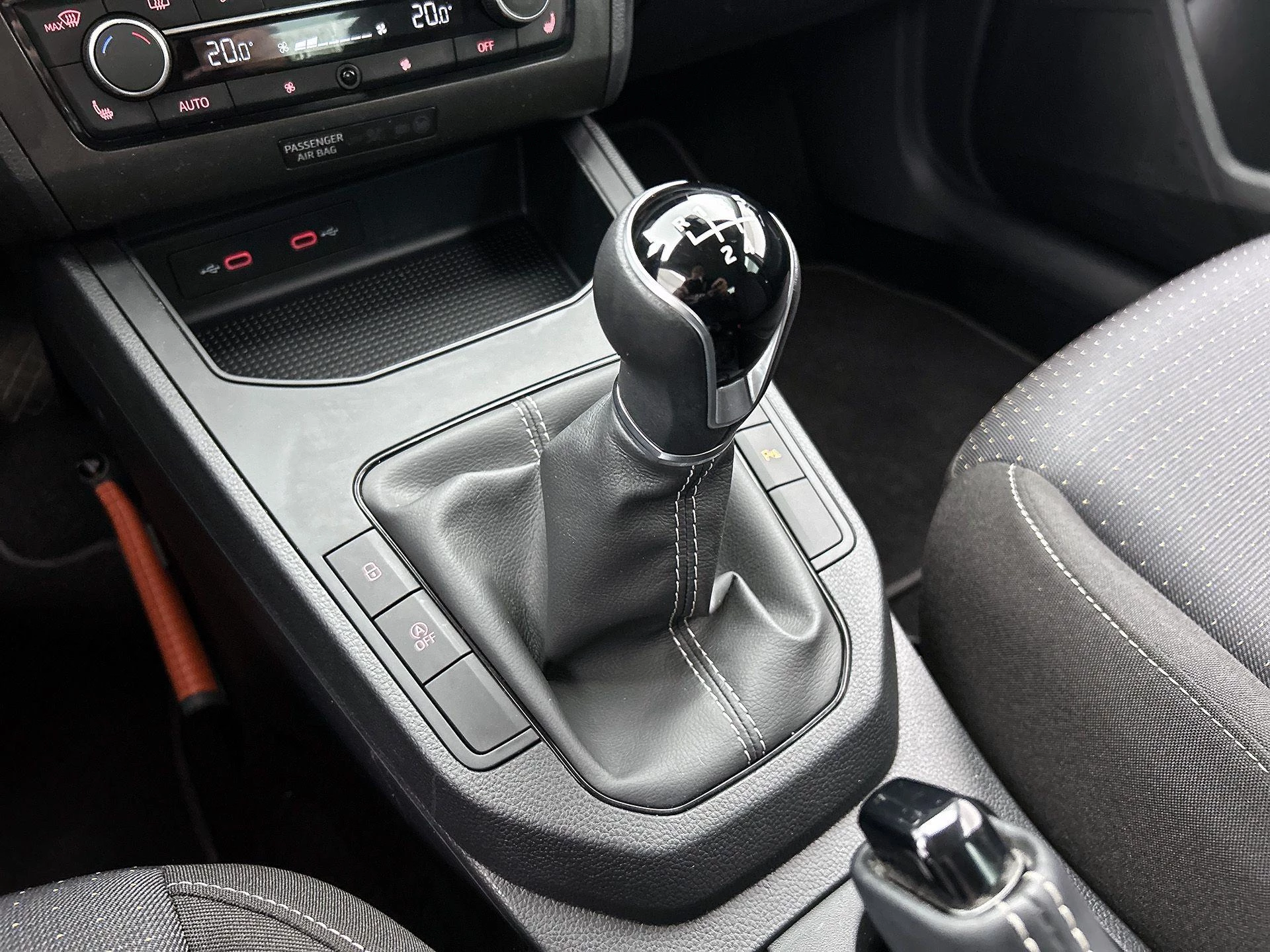 SEAT-Ibiza-image-27