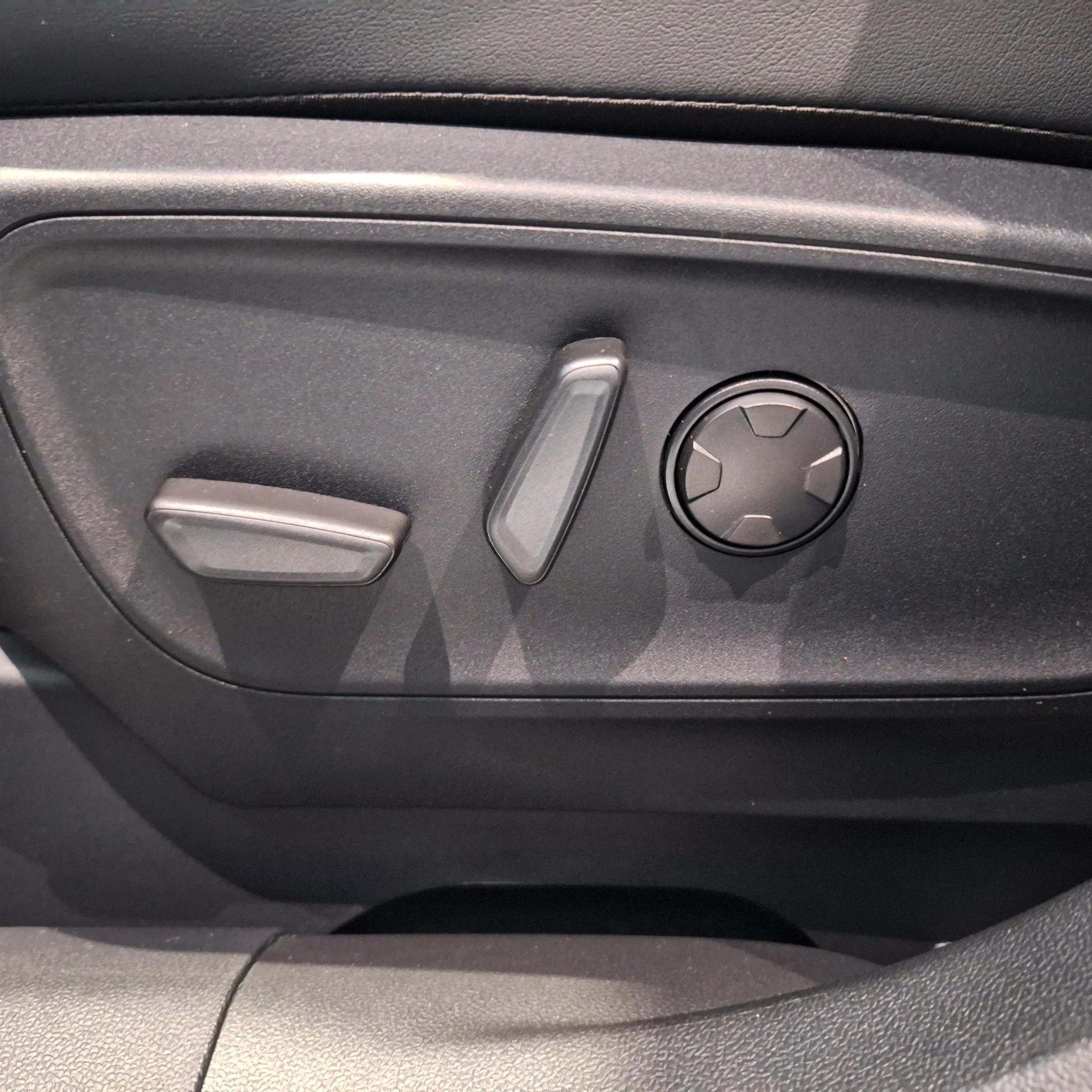 Ford-Kuga-image-19