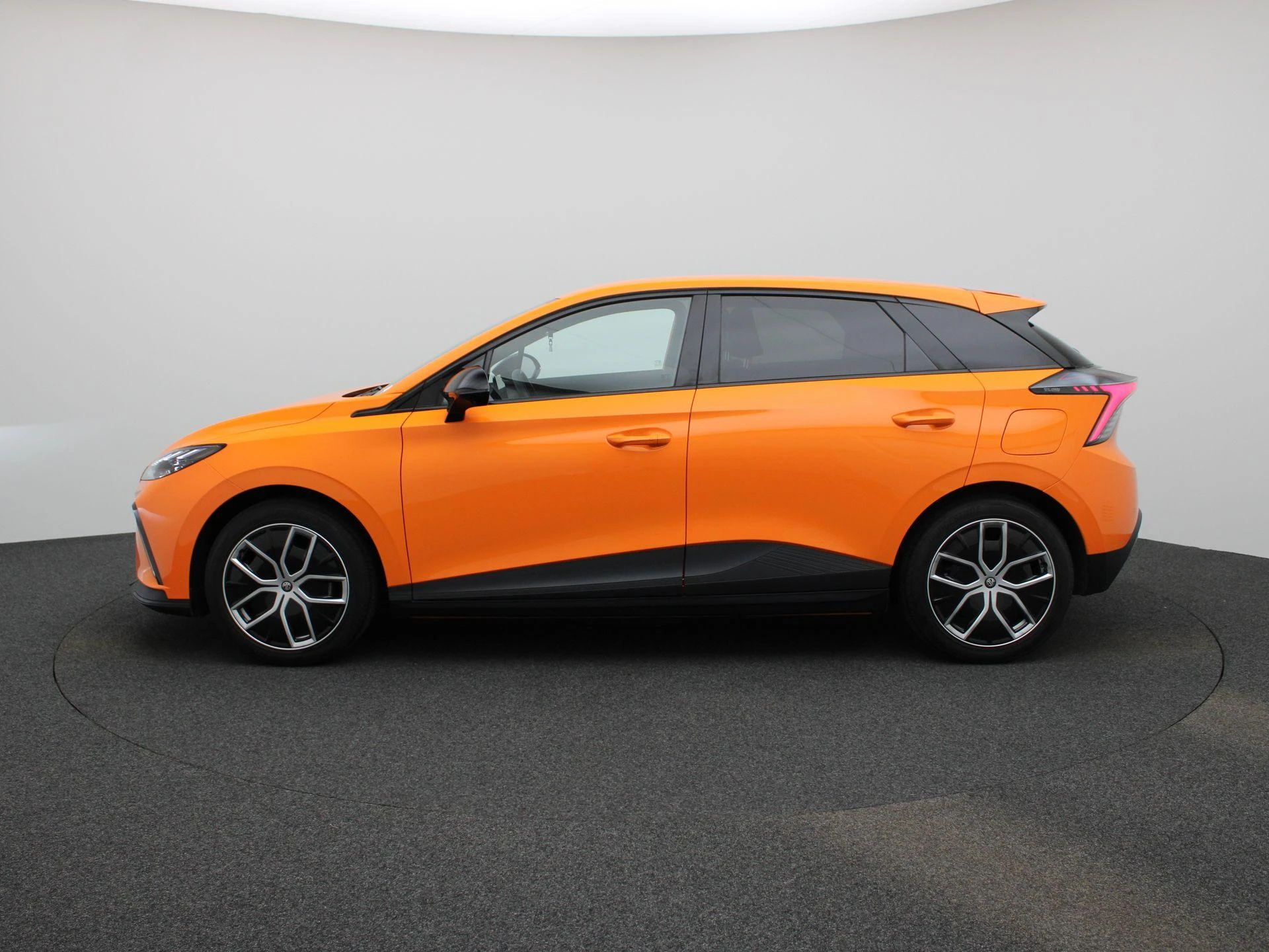 MG-MG4 EV-image-3